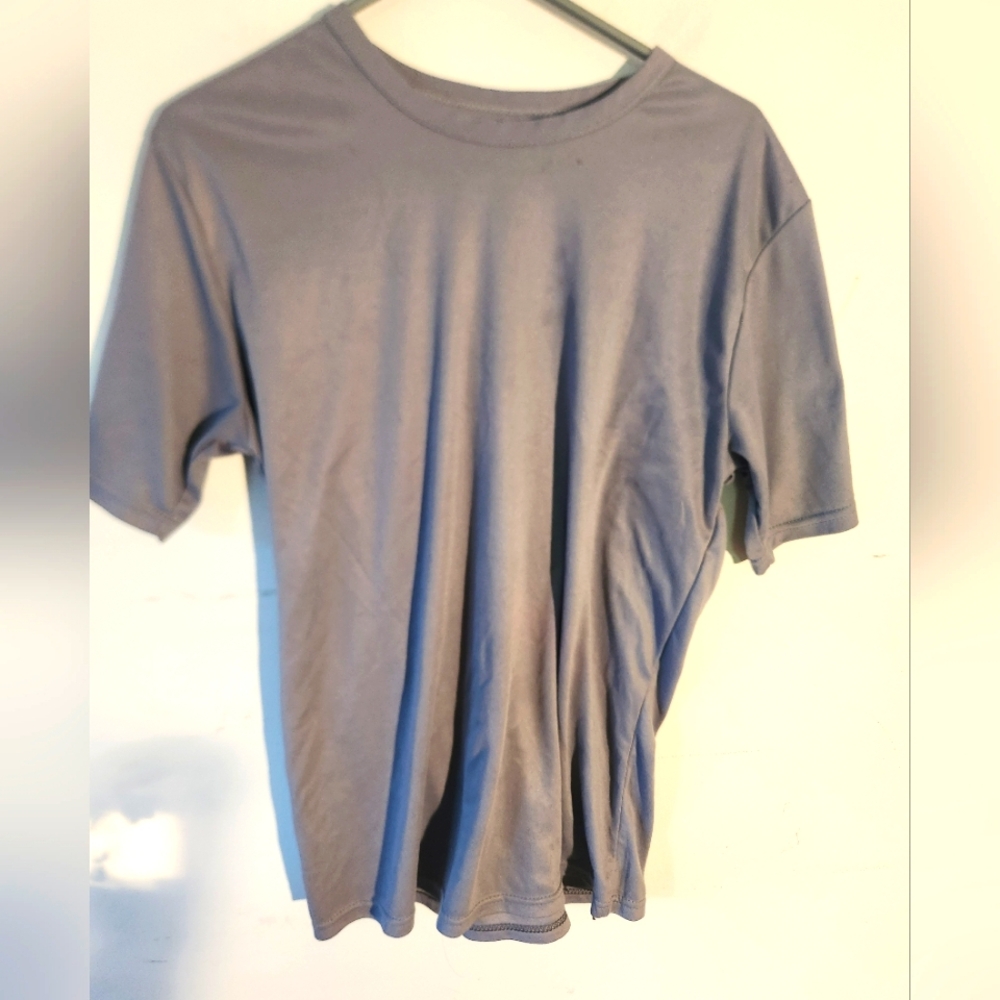 TKO mens medium shirt